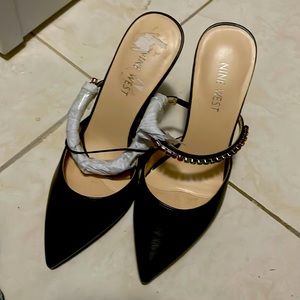 Nine West Size 5.5 Mules